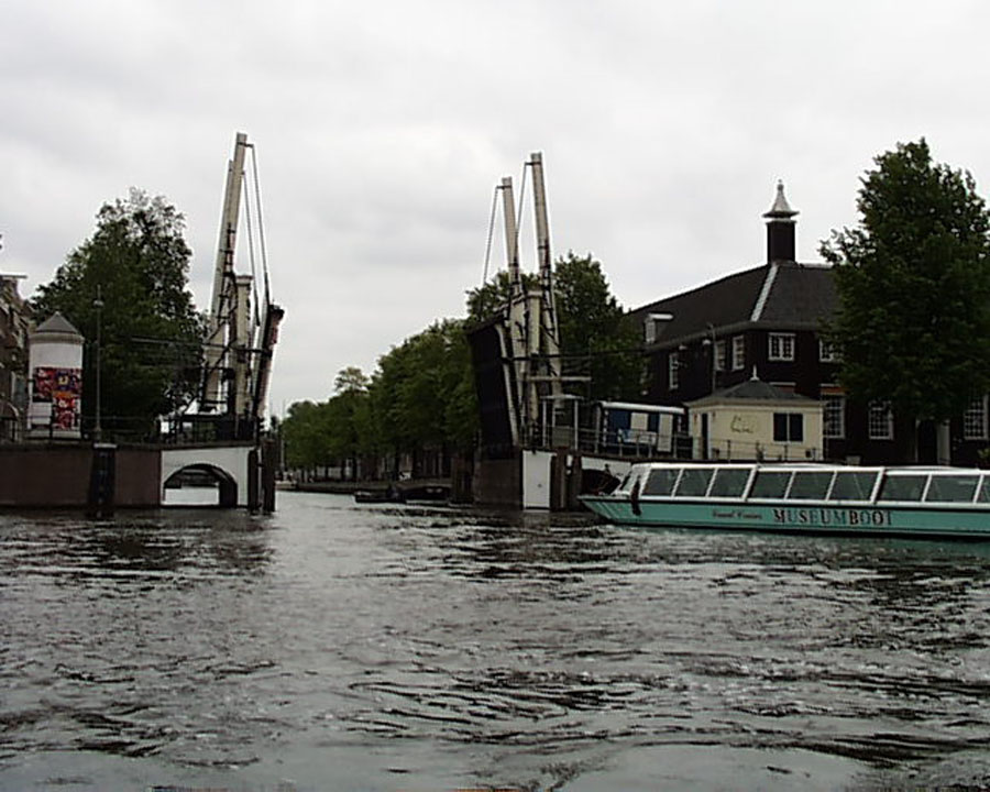 h052499amst08